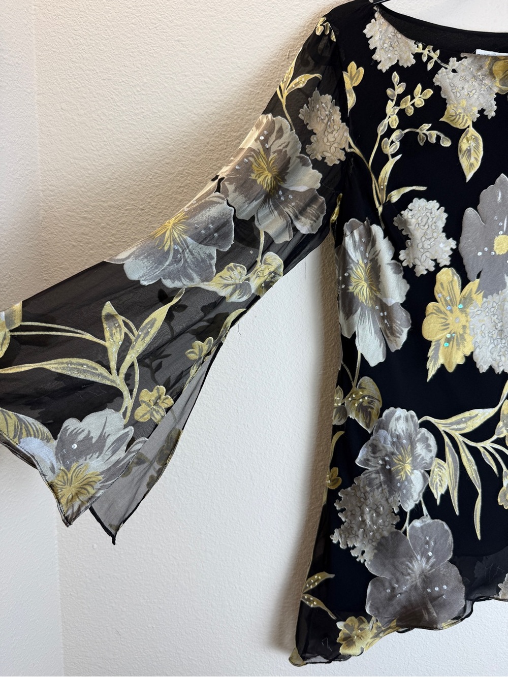 Adrianna Papell Boutique Silk Floral Beaded Asymmetrical Top Bell Sleeve L - Picture 2 of 9